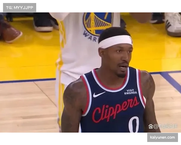 比尔外接手戴维斯从训练阵容提拔 首秀接球40码